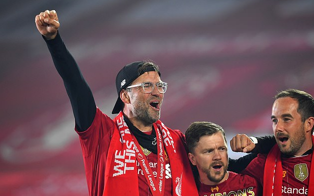 哈兰德自英超首秀以来13次中框，同期仅次于努涅斯和B费（英超处子秀至今，哈兰德已13次击中门框，仅落后努涅斯与B费）