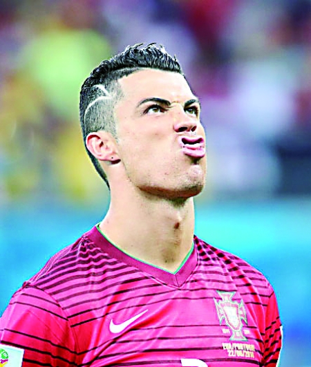 1-1！曼联又栽了：阿莫林打倒数第3连换4防守球员 5轮1胜跌至第8