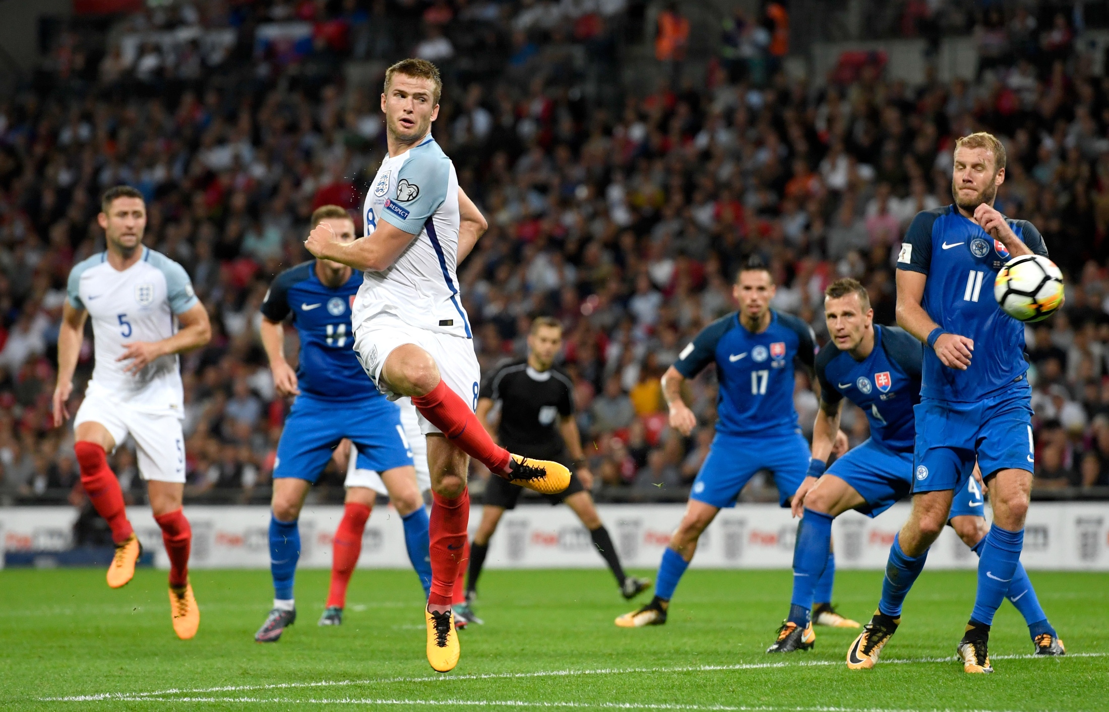 这队太团队了，每个人都能站出来