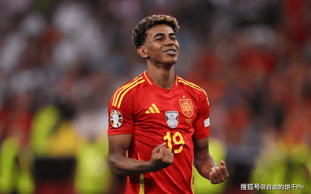 B费谈C罗被罚下：这是足球里会发生的事，他知道自己犯了错误