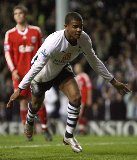 TAA再遭伤情打击2025报销：后防问题困扰阿隆索，解决不好就下课