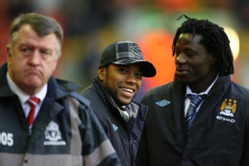 成都蓉城新掌门人徐正源成功续约，签约韦世豪、周定洋，球队迅速提升，备战亚冠，力争争冠。（徐正源续约成都蓉城，韦世豪周定洋加盟助阵，球队提速备战亚冠，剑指冠军）